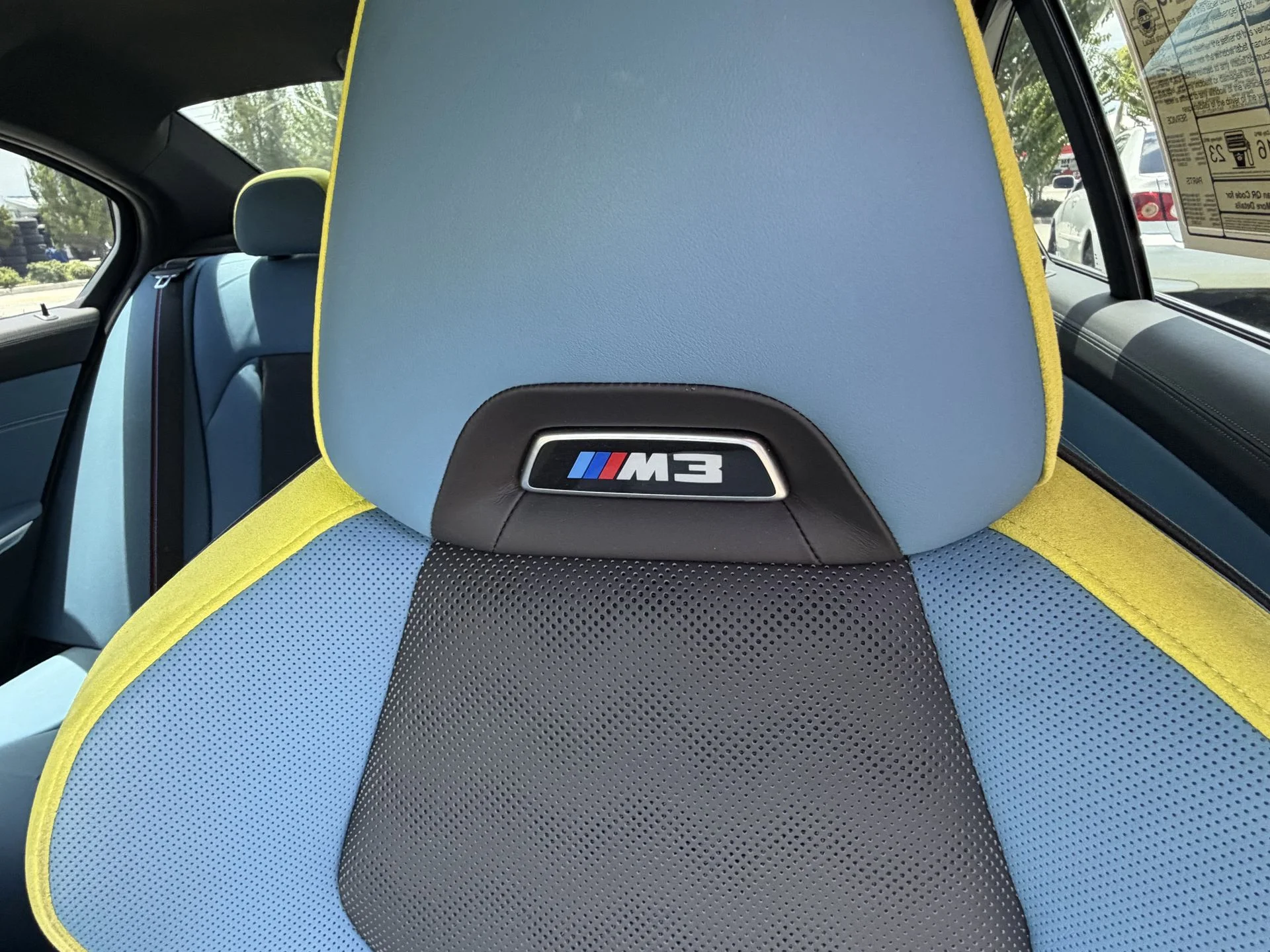 Used 2023 Sao Paulo Yellow BMW Competition image 24