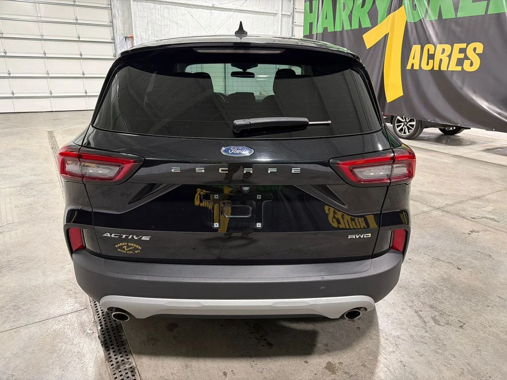 Used 2025 AGATE BLACK METALLIC Ford Active image 8