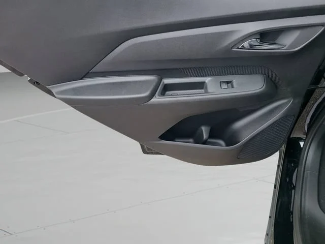 New 2027 Mosaic Black Metallic Chevrolet LT image 15