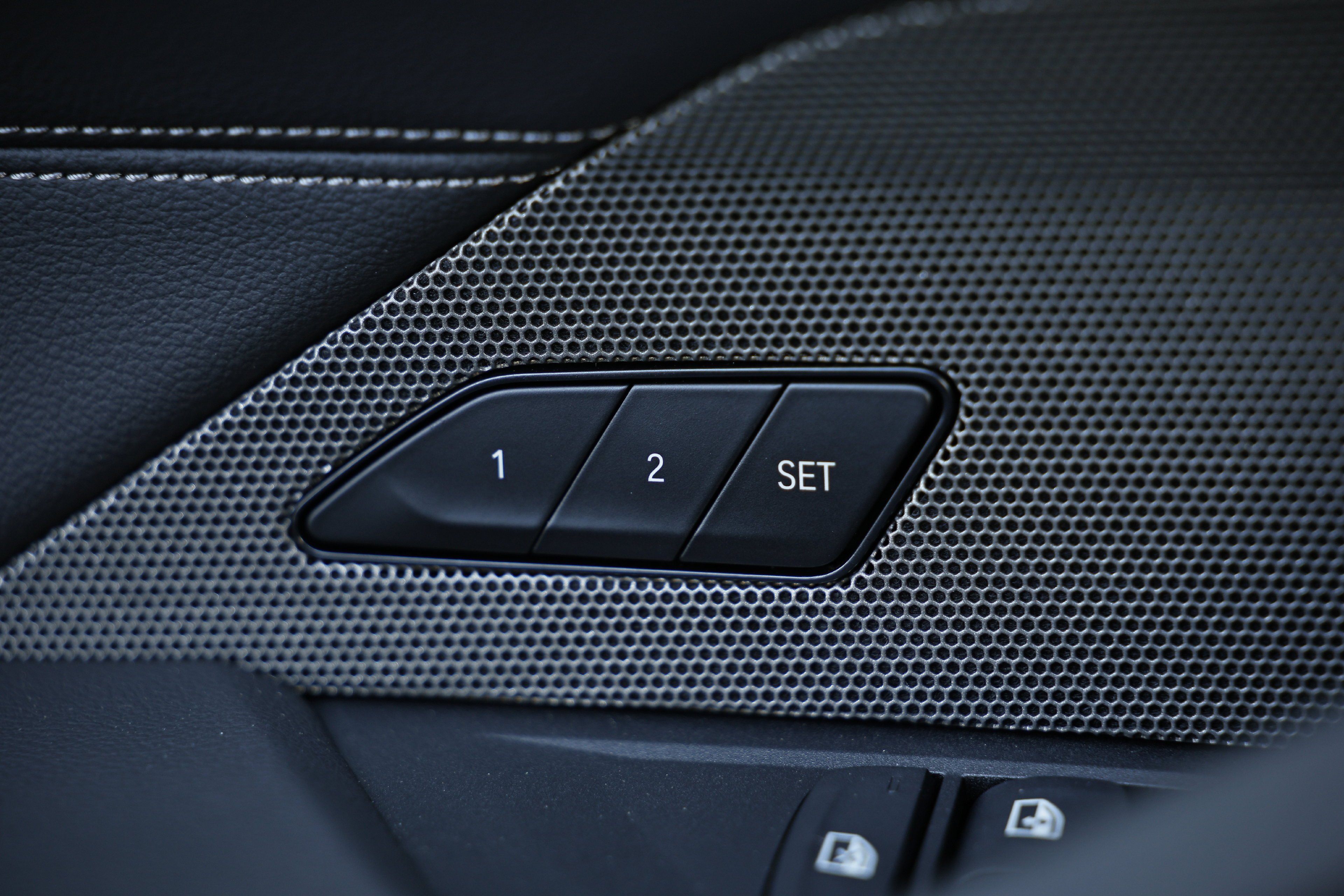 2026 BMW 4 Series M440i - Photo 15