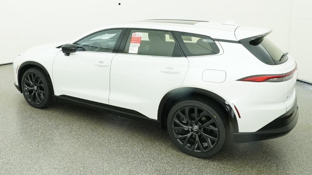 New 2026 Oxygen White Toyota Limited image 6