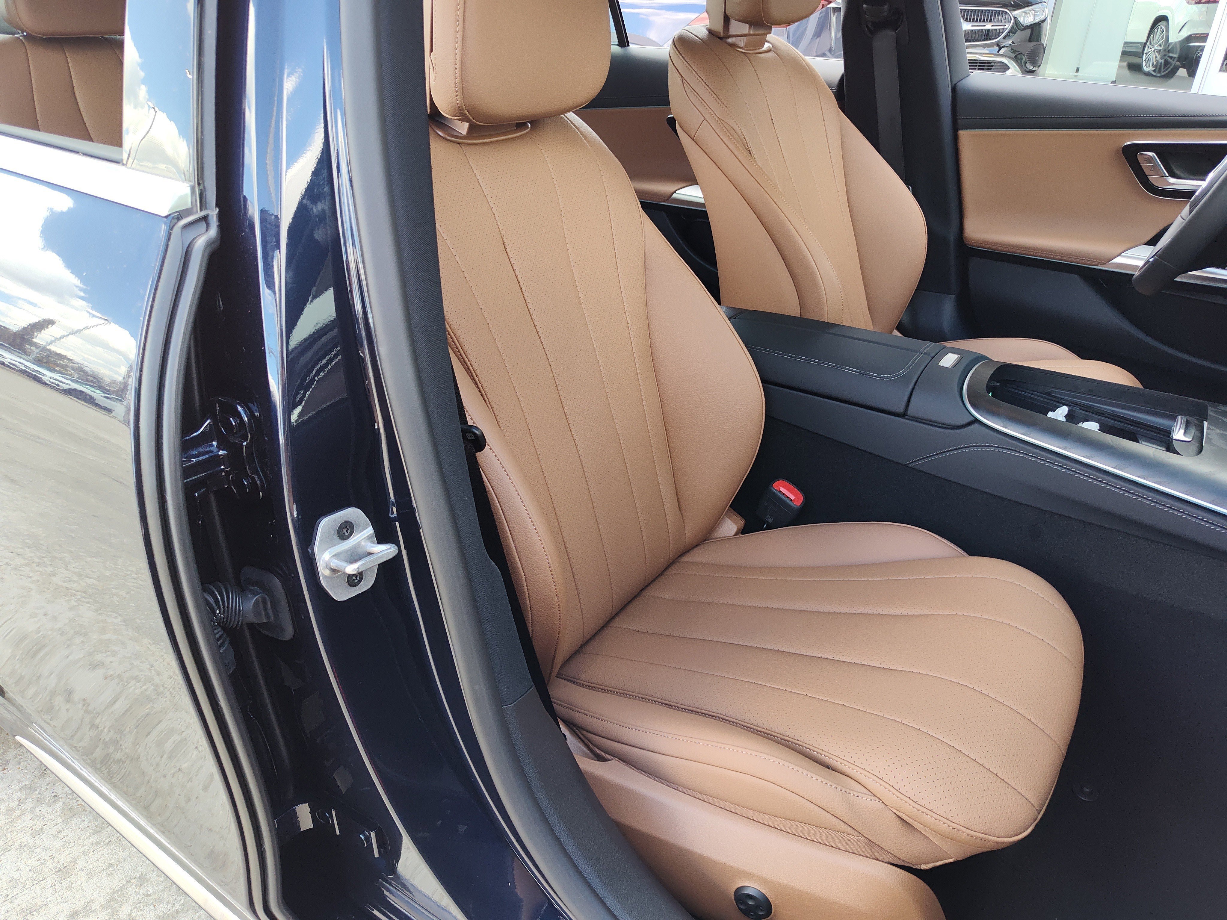 New 2026 Nautical Blue Metallic Mercedes-Benz E 350 image 24