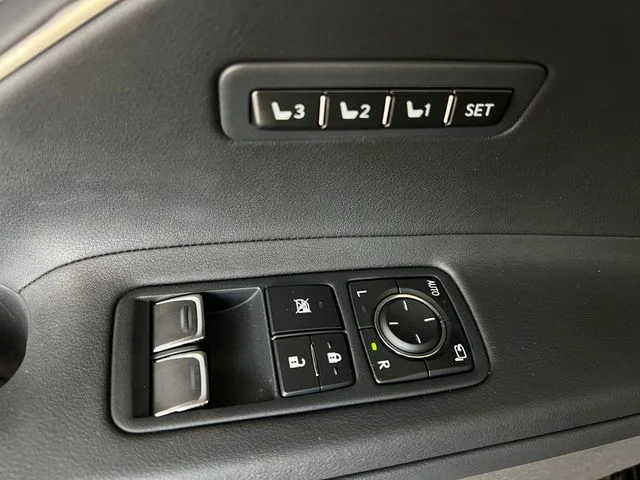 Used 2024 Caviar Lexus 500 image 29