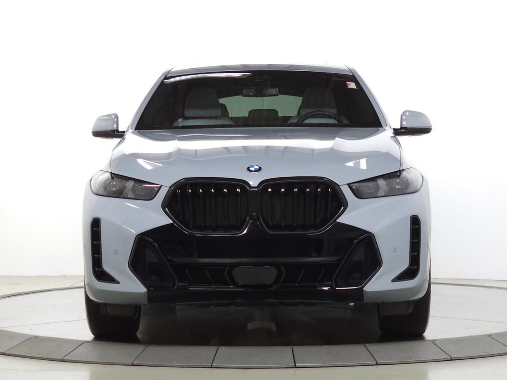 Used 2024 Gray Metallic BMW xDrive40i image 2
