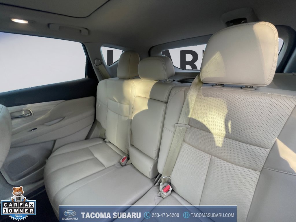 Used 2017 Black Nissan Platinum image 16