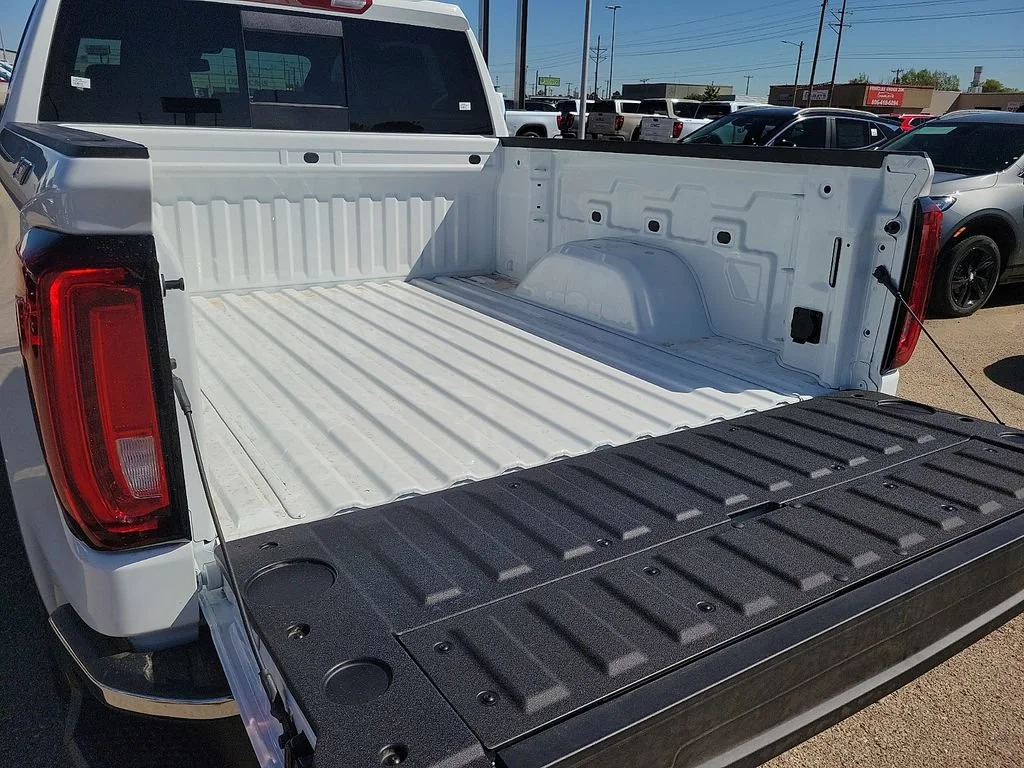 2026 GMC Sierra 1500 SLT - Photo 15