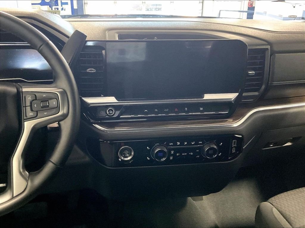 Used 2023 Blue Chevrolet LT image 18