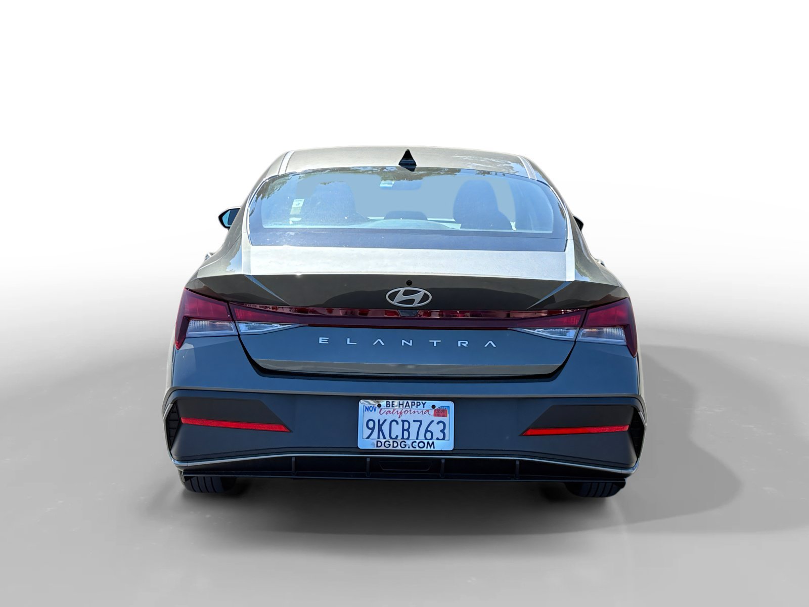 Certified Used 2024 Gray Hyundai SE image 4