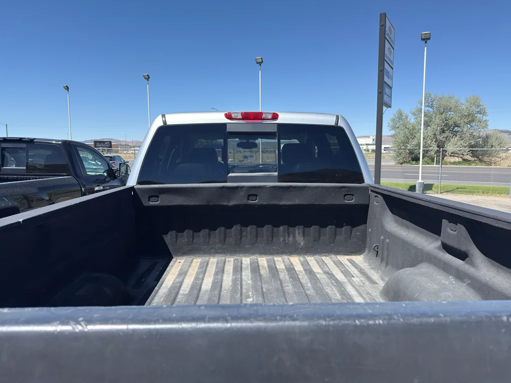 Used 2010 SHEER SILVER METALLIC Chevrolet LTZ image 22