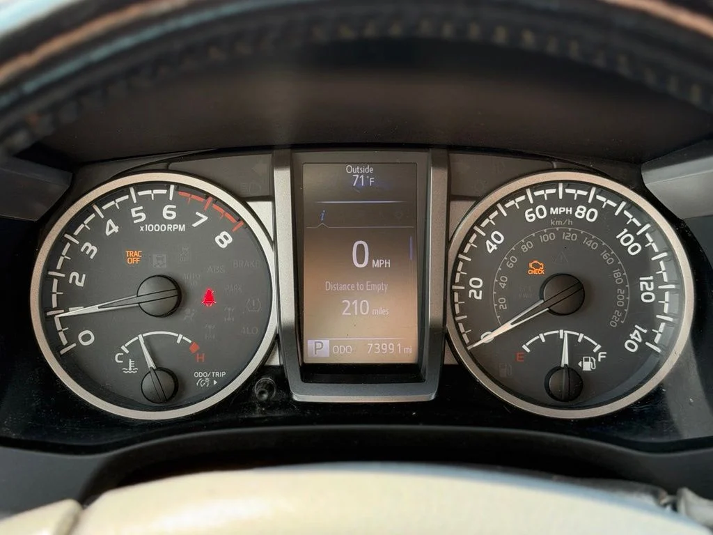 Used 2016 Beige Toyota SR5 image 11
