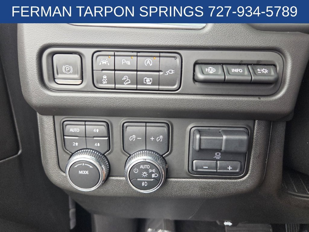Used 2022 ONYX BLACK GMC AT4 image 24
