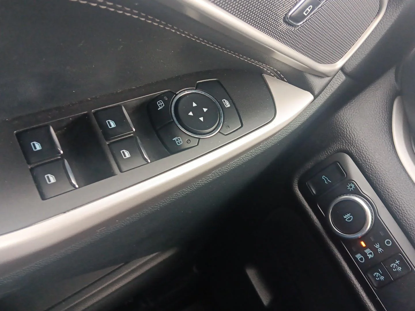 Used 2023 Agate Black Ford XLT image 22