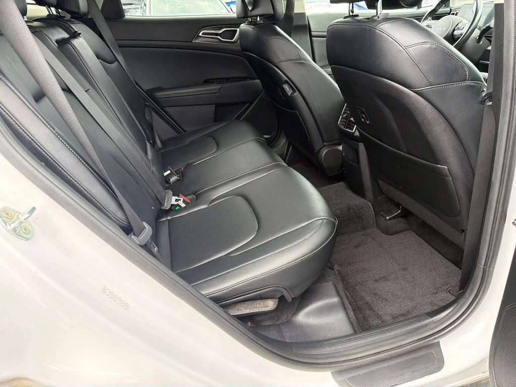 Used 2023 White Kia EX image 15