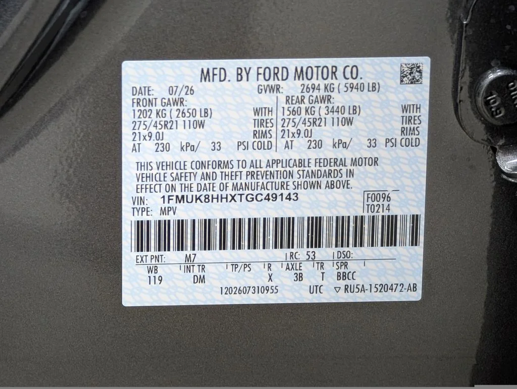 New 2026 Carbonized Gray Metallic Ford Platinum™ image 27
