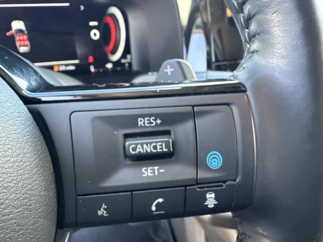 Used 2023 Gray Nissan Platinum image 34