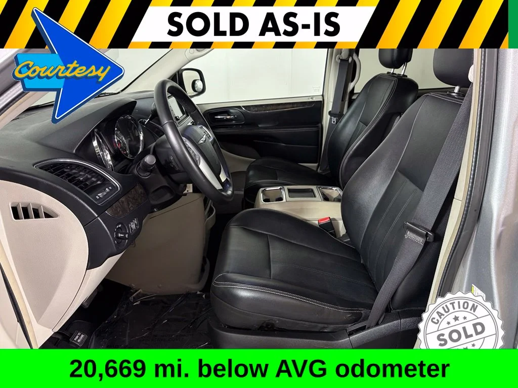 Used 2014 Silver Chrysler Touring image 13