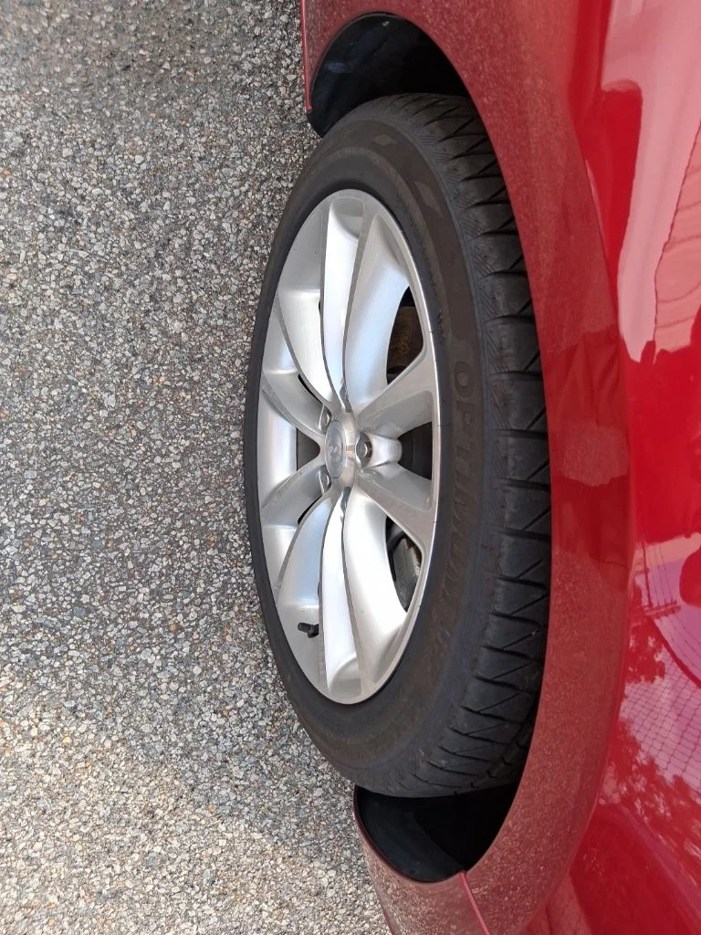 Used 2014 Red Buick Convenience Group image 8