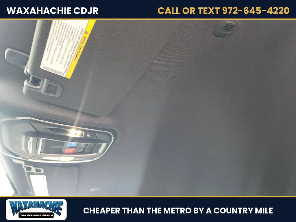 New 2027 Bright White Clear-Coat Paint Jeep Laredo image 20