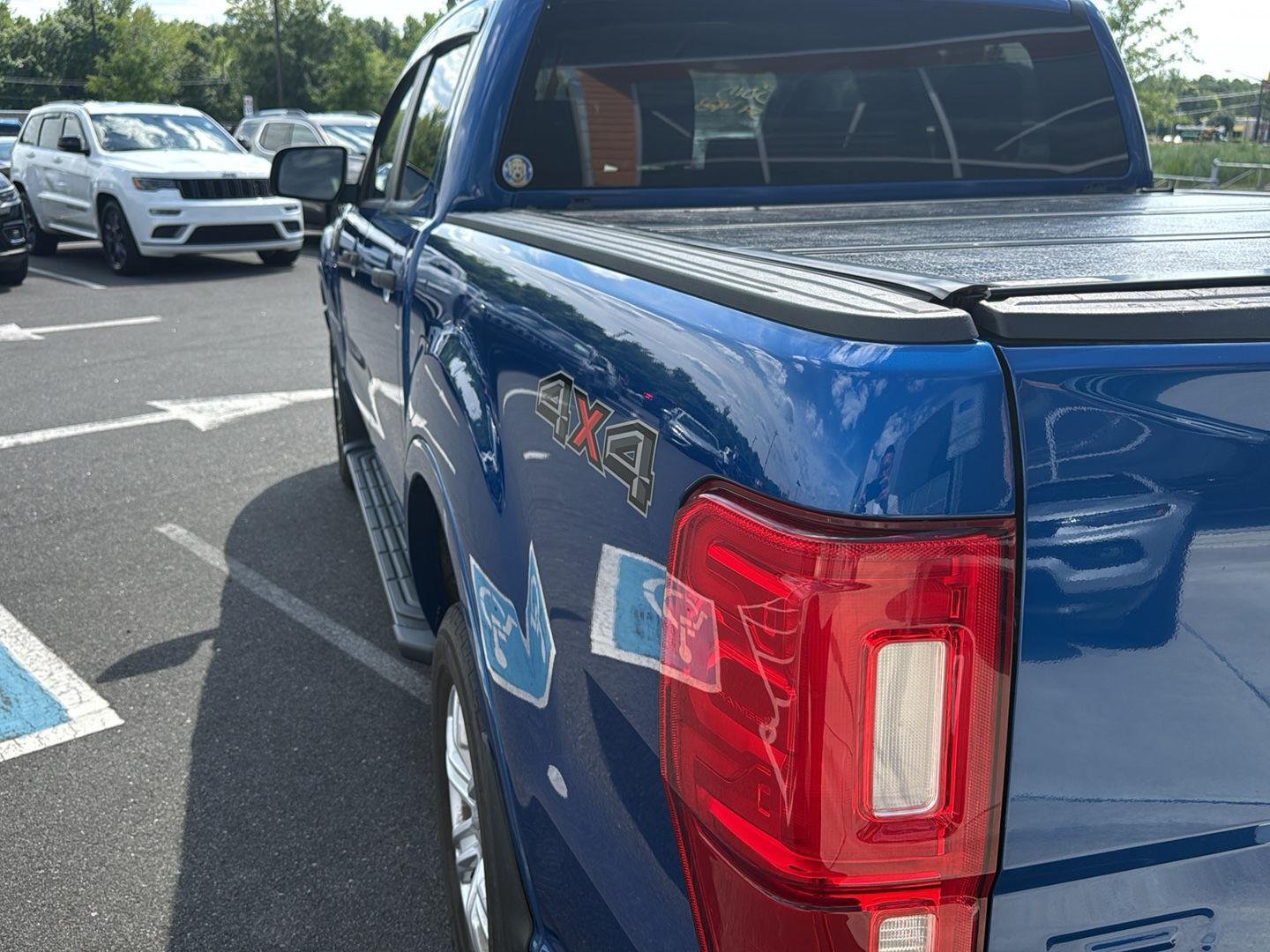 Used 2019  FORD  image 9
