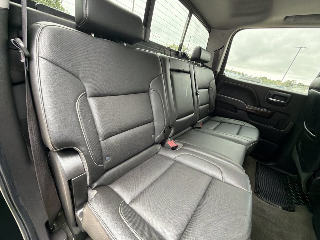 Used 2015 Black GMC SLT image 27
