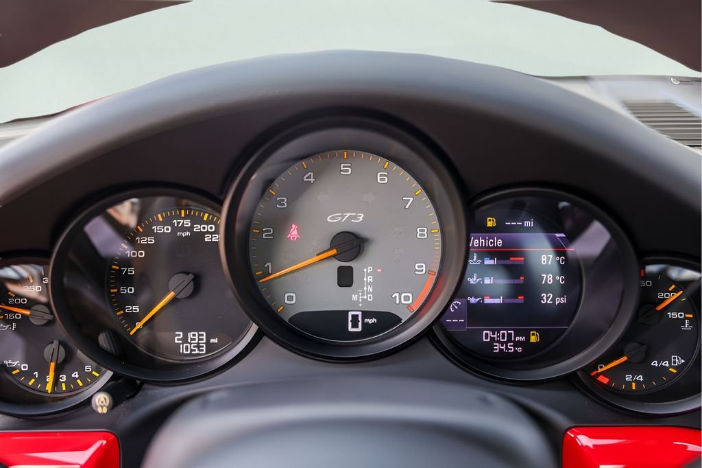 Used 2018 Red Porsche GT3 image 15
