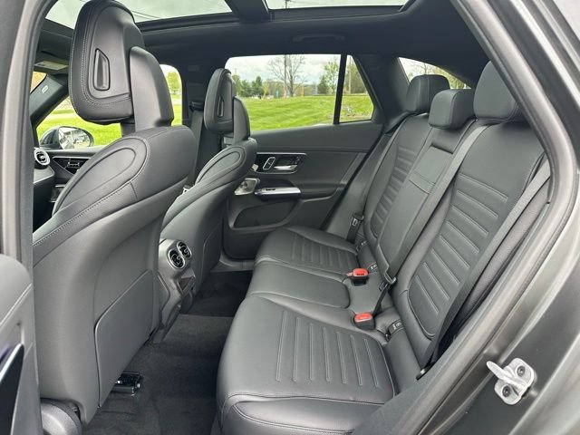 New 2026 MANUFAKTUR exclusive graphite grey magno Mercedes-Benz GLC 300 image 19