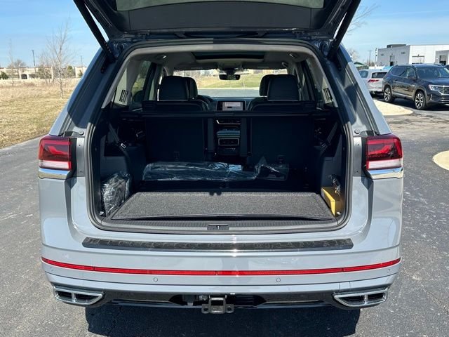 New 2026 Pure Gray Volkswagen 2.0T SEL Premium R-Line image 19