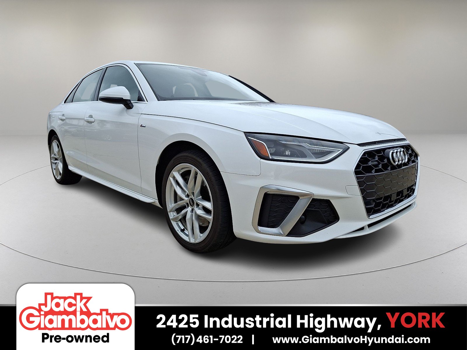 2021 Audi A4 45 quattro S tronic Premium's photo