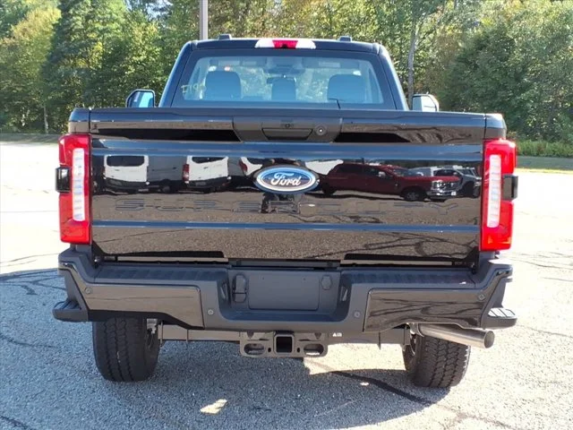 New 2026 Agate Black Metallic Ford XL image 39
