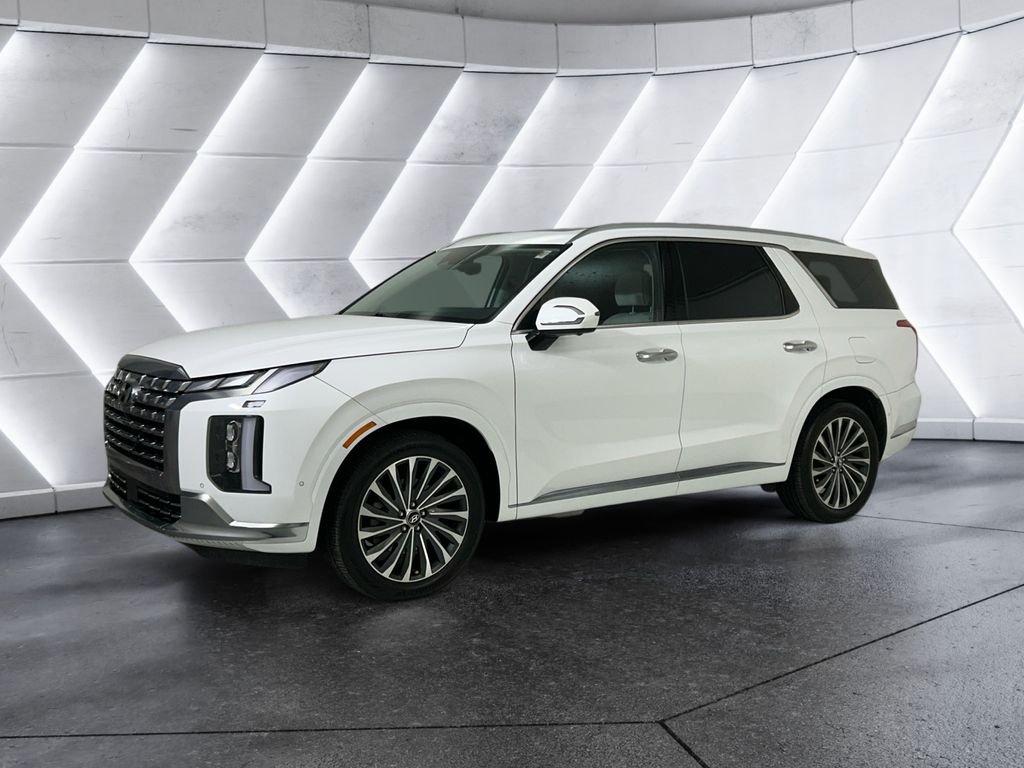Used 2025 White Hyundai Calligraphy image 3