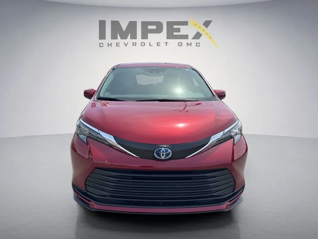 Used 2025 Ruby Flare Pearl Toyota LE image 8