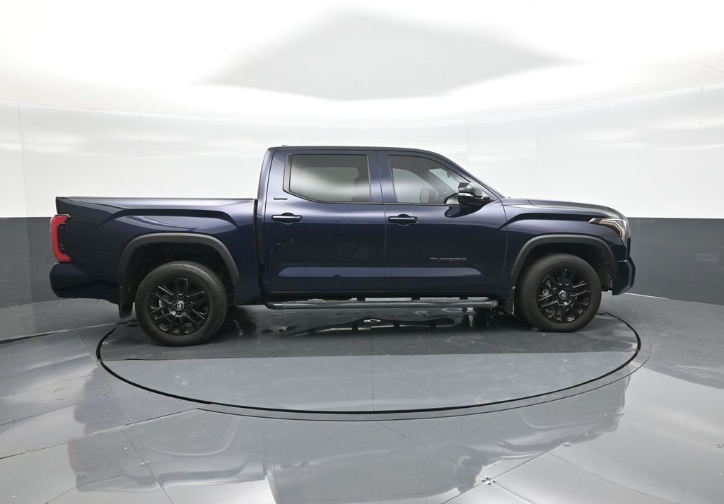 Used 2025  Toyota Limited image 26