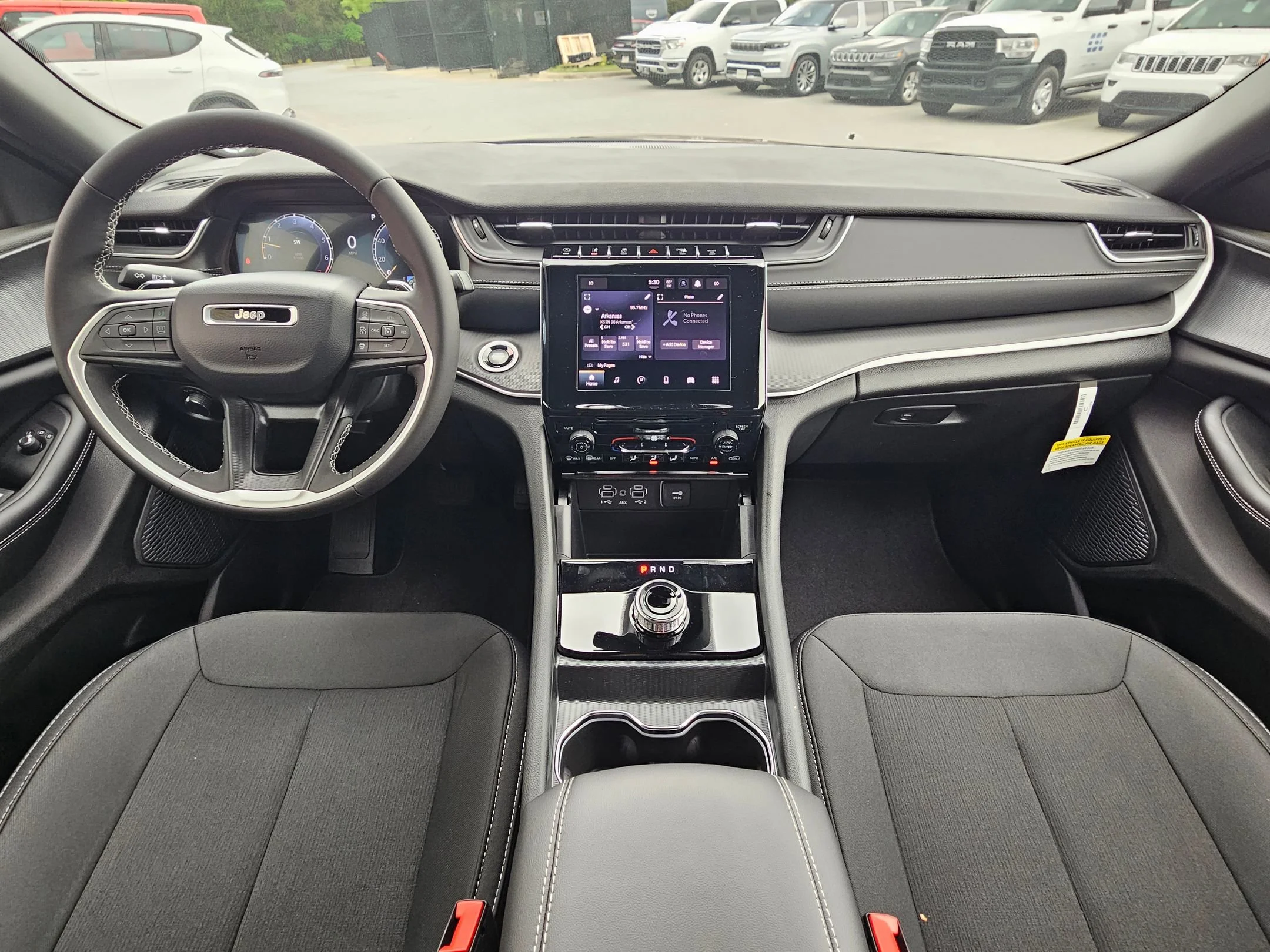 2026 Jeep Grand Cherokee Laredo - Photo 9