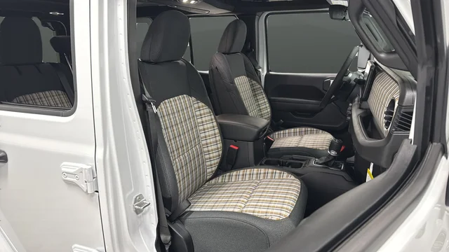 New 2026 Bright White Clear-Coat Exterior Paint Jeep 85th Anniversary Edition image 24