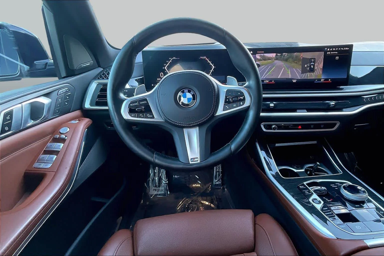 Used 2023 Black Sapphire Metallic BMW xDrive40i image 5