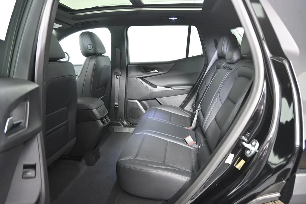 New 2026 Mosaic Black Metallic Chevrolet LT image 17