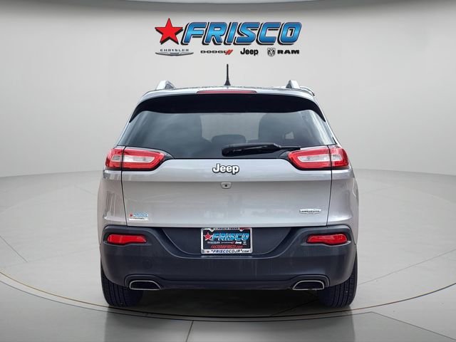 Used 2016 Silver Jeep Latitude image 6