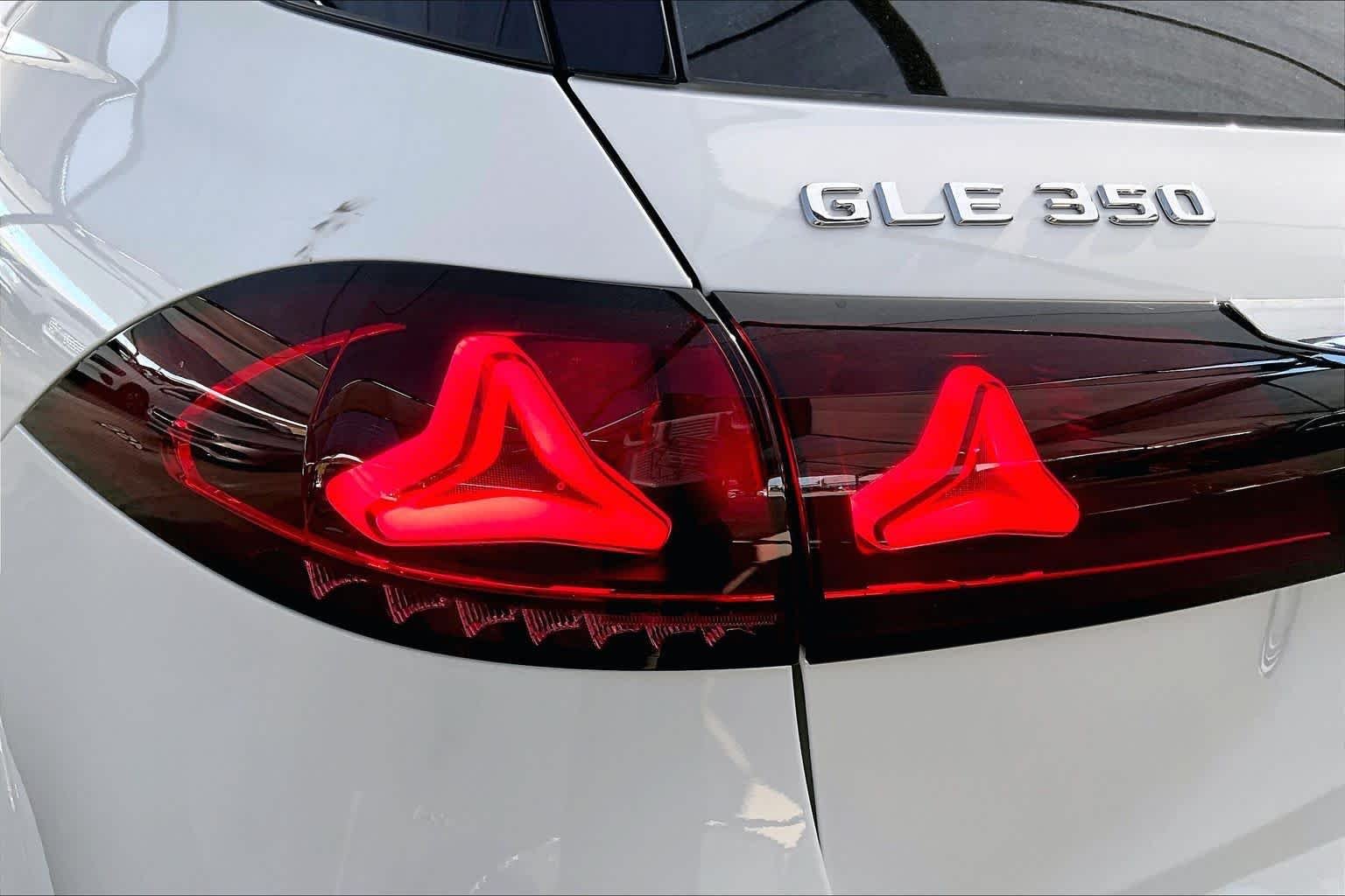 New 2027 Polar White Mercedes-Benz GLE 350 image 6