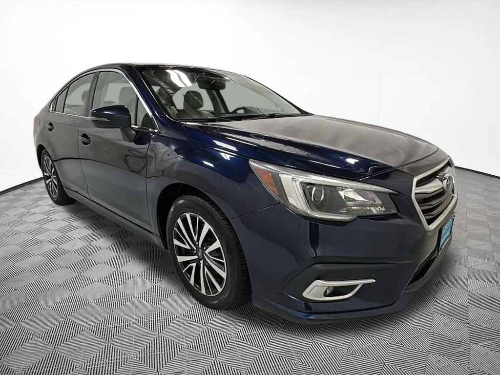Used 2018 Blue Subaru 2.5i image 4