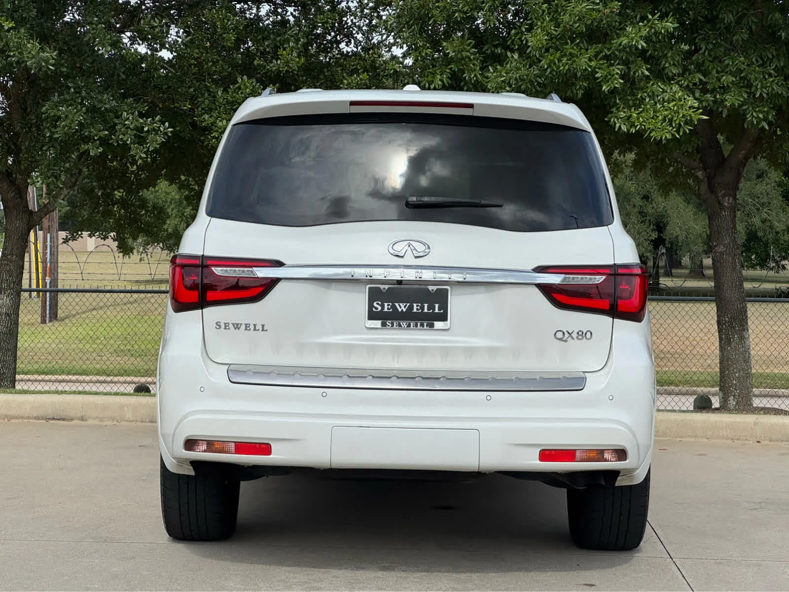 Certified Used 2023 Moonstone White INFINITI SENSORY image 30