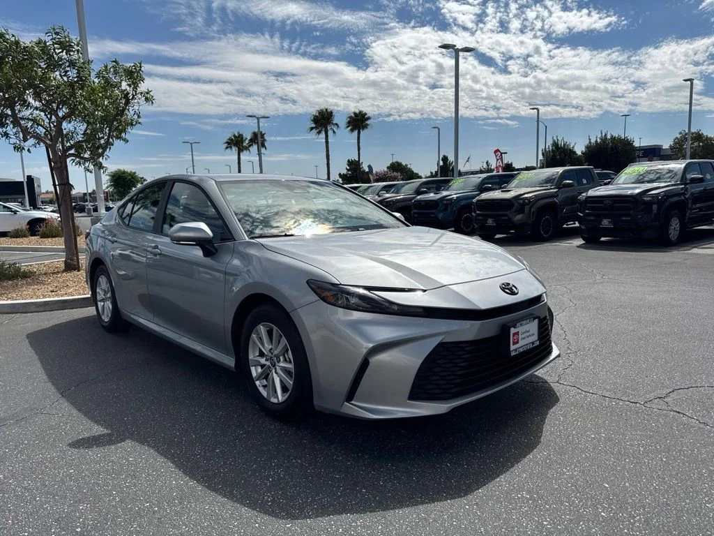 Used 2025 Silver Toyota LE image 4