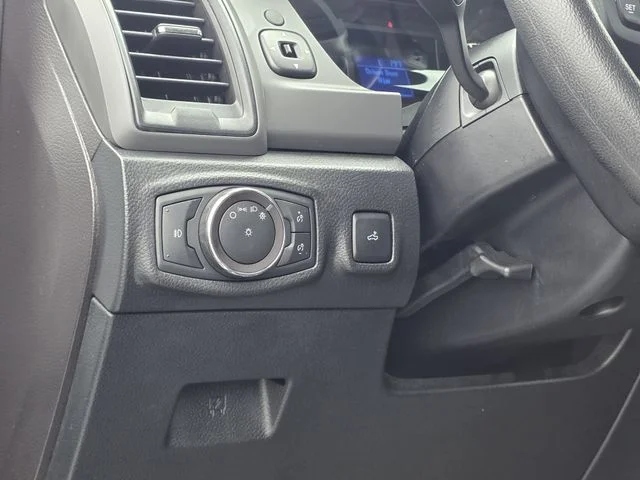Used 2019 Oxford White Ford XL image 17