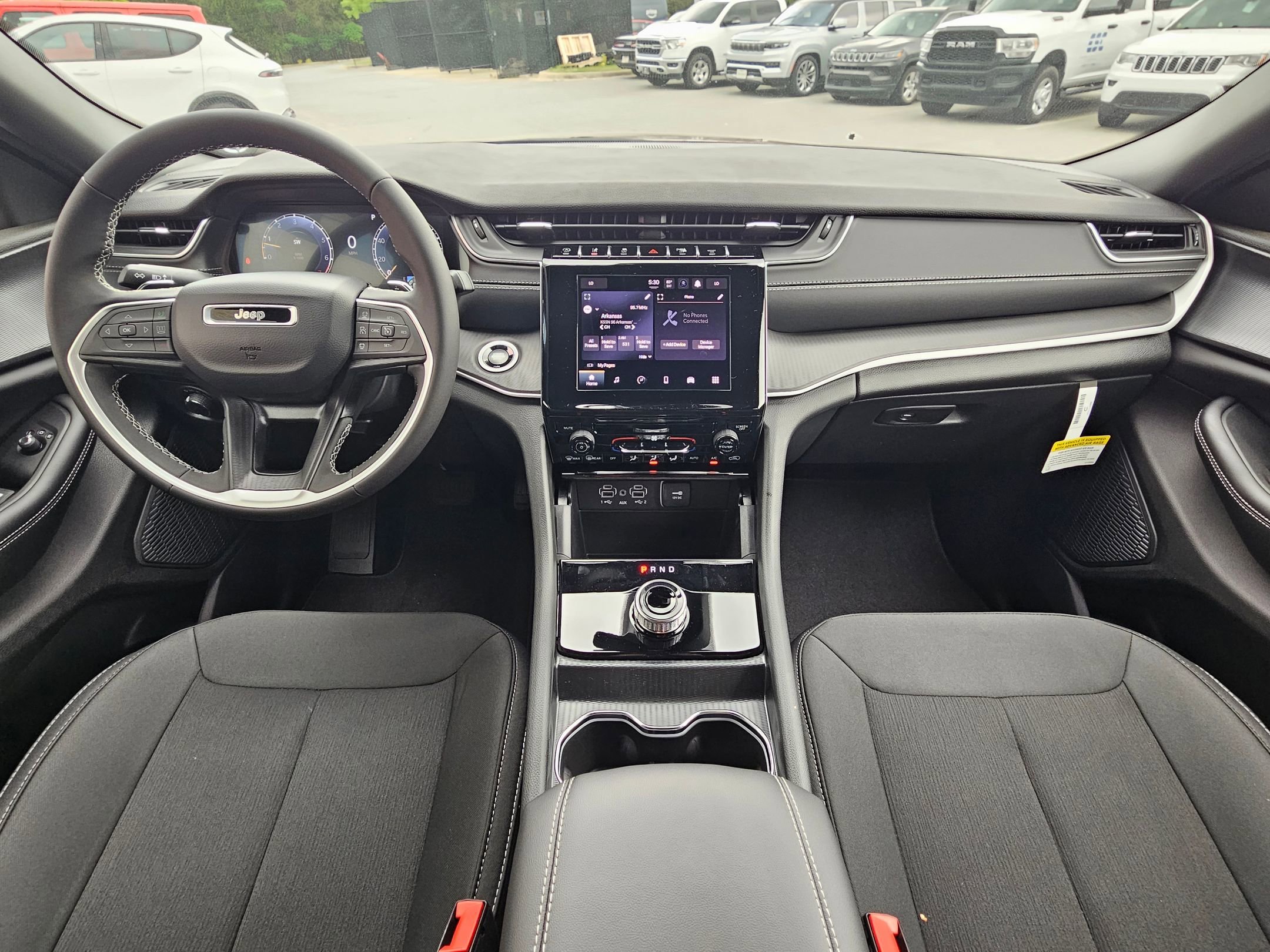 New 2026 Velvet Red Pearl-Coat Exterior Paint Jeep Laredo image 9
