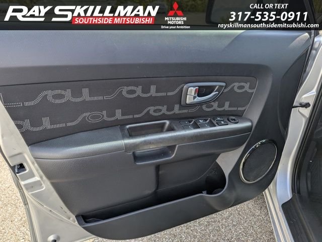 Used 2012 Silver Kia Plus image 17