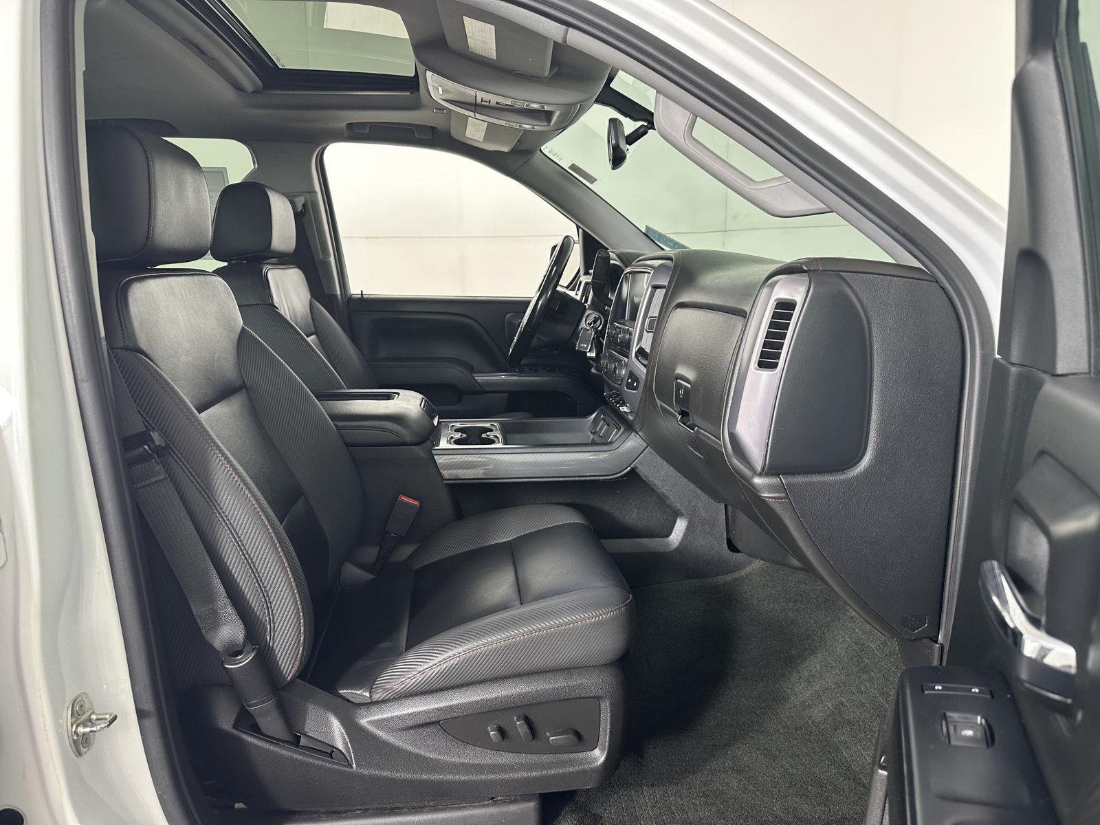 Used 2018 Summit White GMC SLT image 30