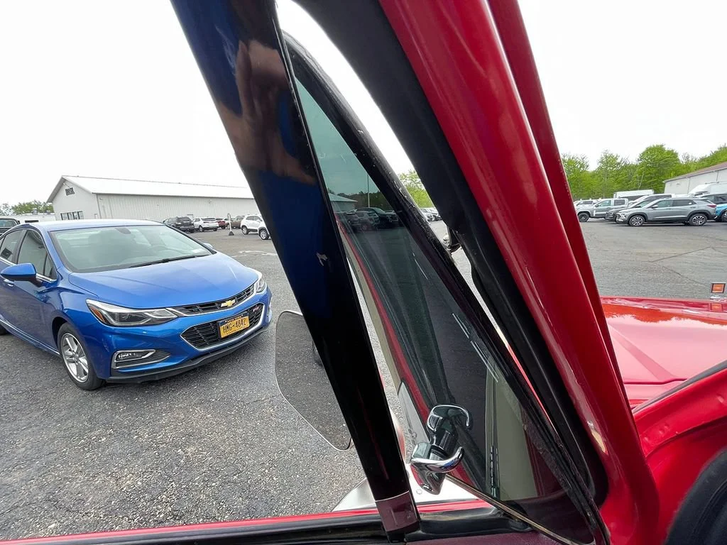 Used 1985  Chevrolet NA image 67