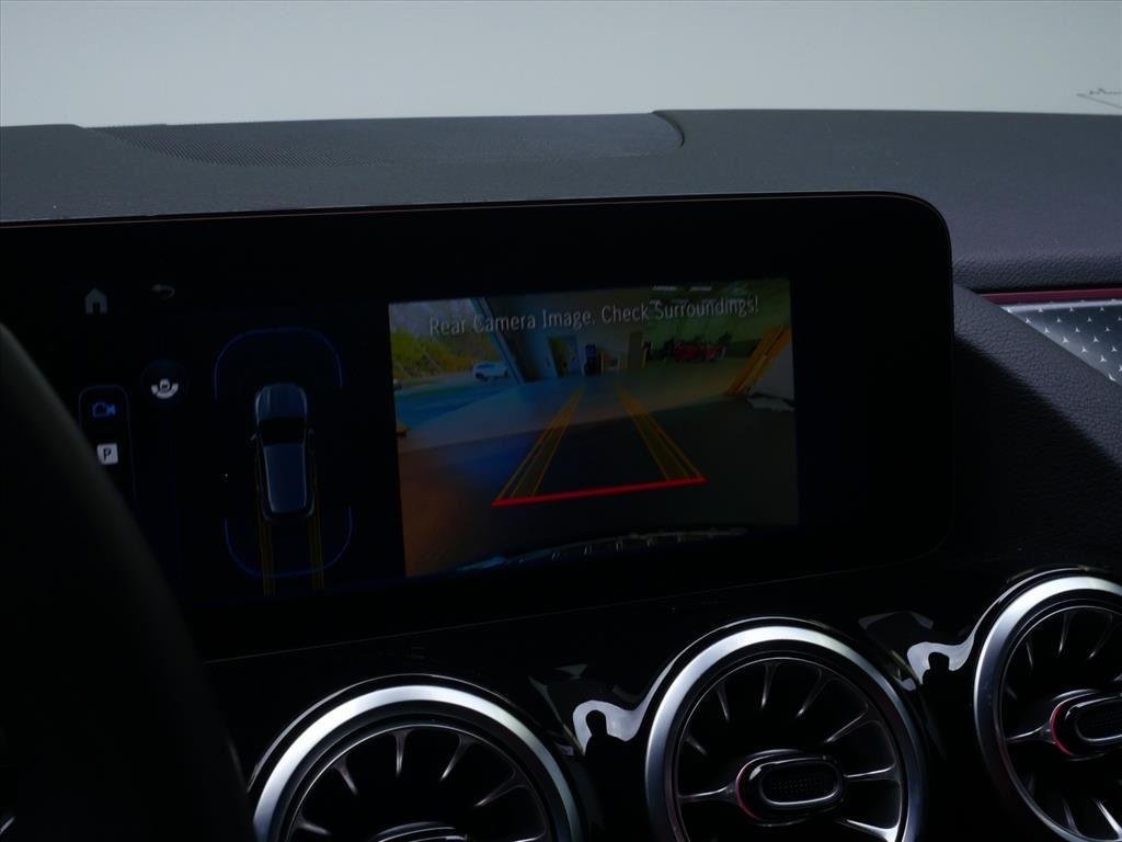 Used 2025 Night Black Mercedes-Benz GLA 250 image 23