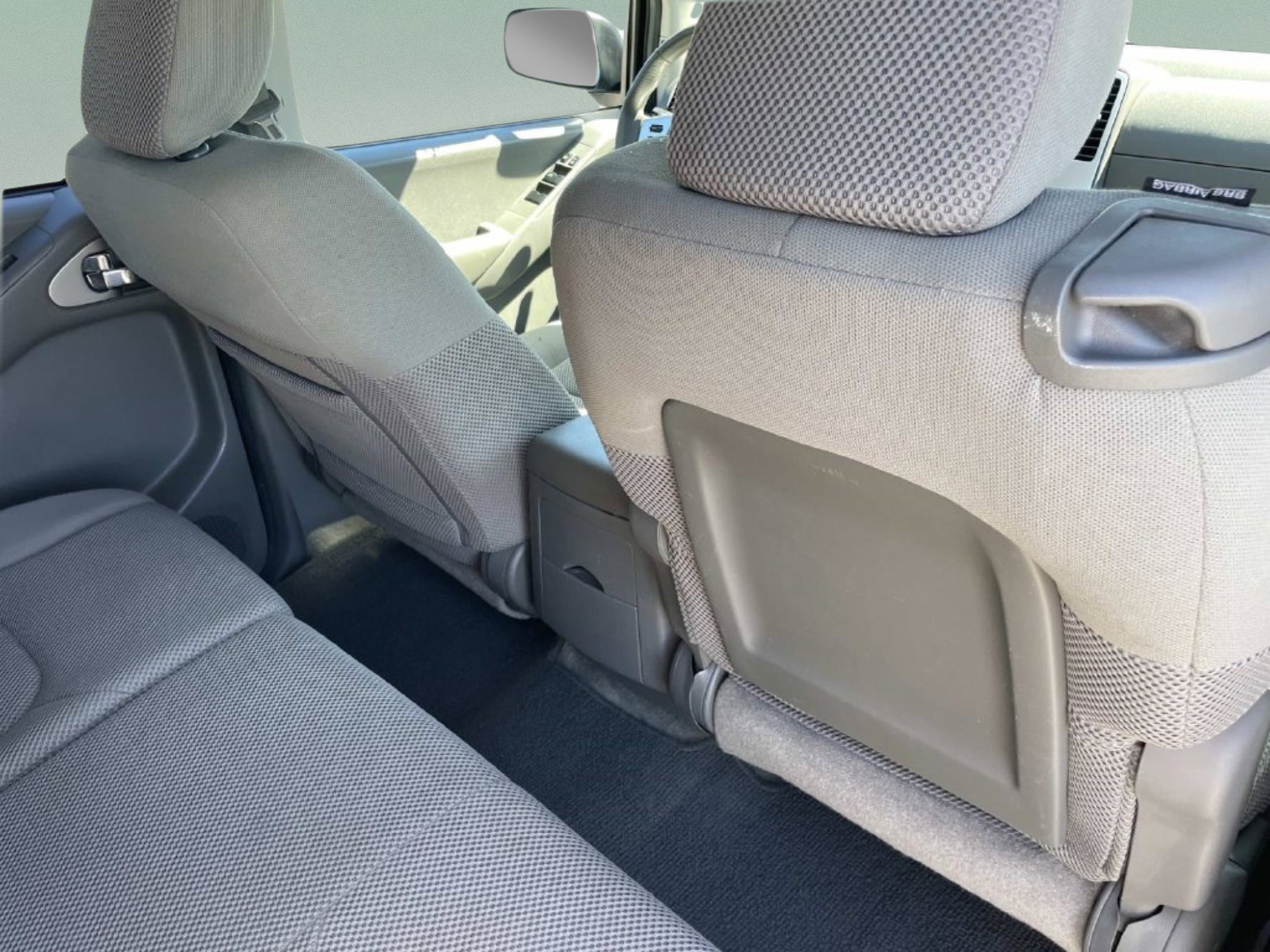 Used 2013 White Nissan SV image 13