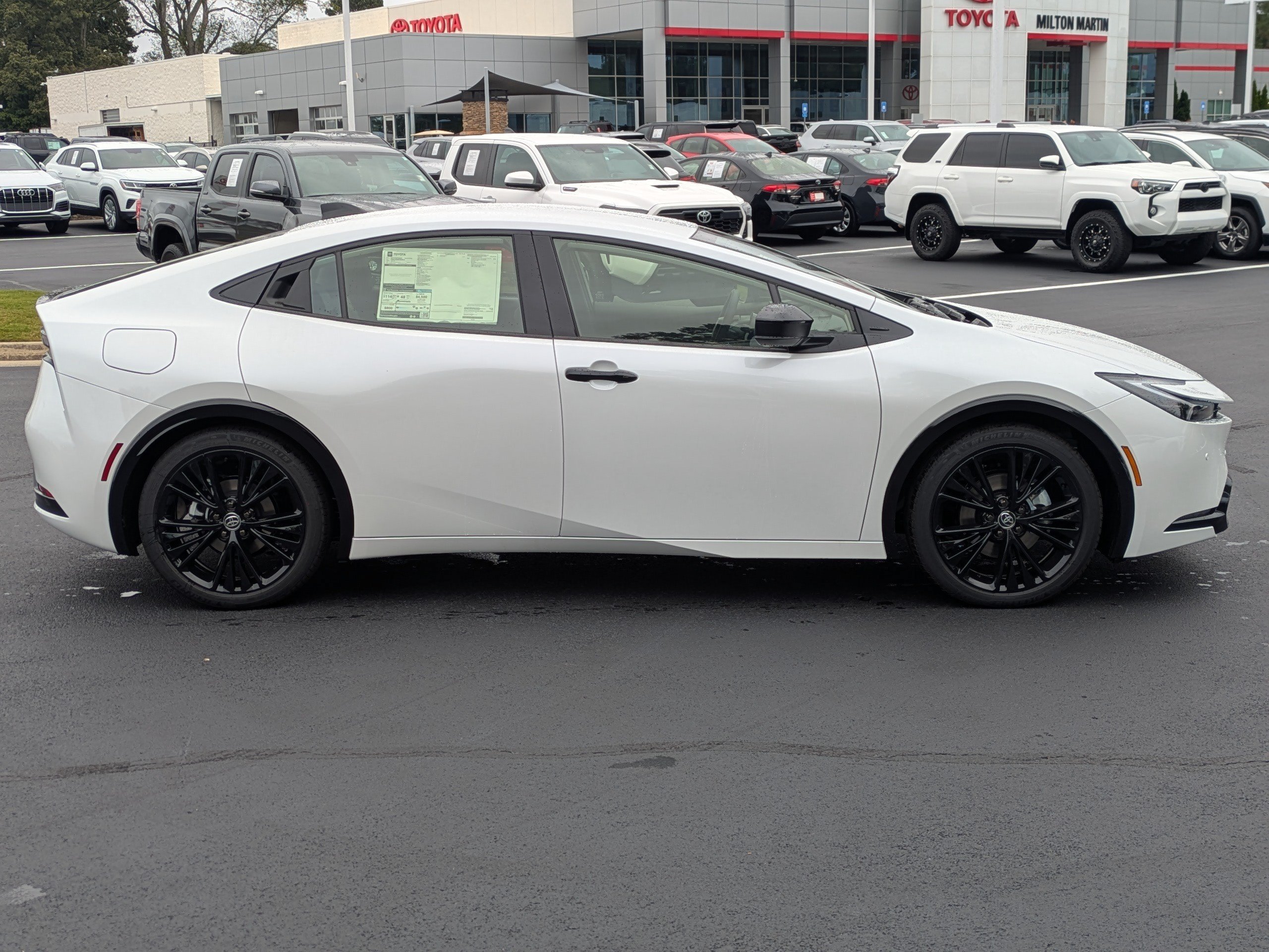New 2026 Wind Chill Pearl Toyota Nightshade Edition image 3