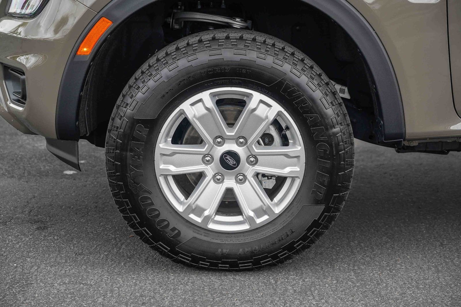 Certified Used 2025 Gray Ford XL image 10